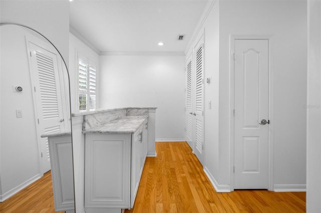 237 7TH AVENUE N 2, St Petersburg, FL 33701