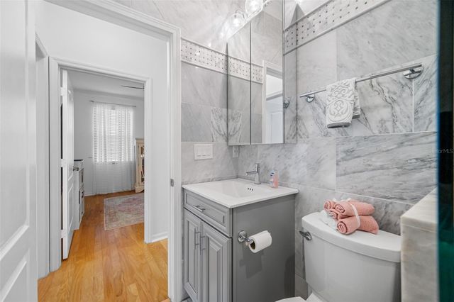 237 7TH AVENUE N 2, St Petersburg, FL 33701