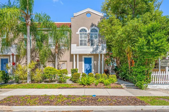 237 7TH AVENUE N 2, St Petersburg, FL 33701