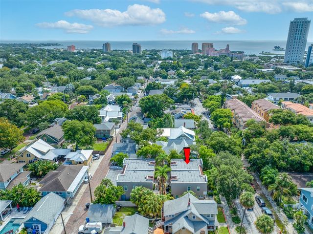 237 7TH AVENUE N 2, St Petersburg, FL 33701