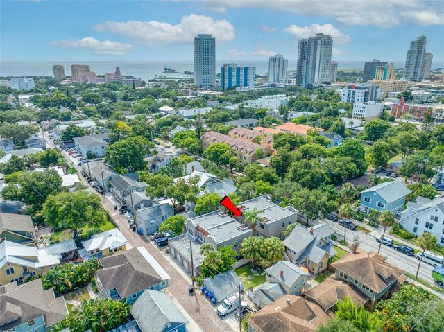 237 7TH AVENUE N 2, St Petersburg, FL 33701