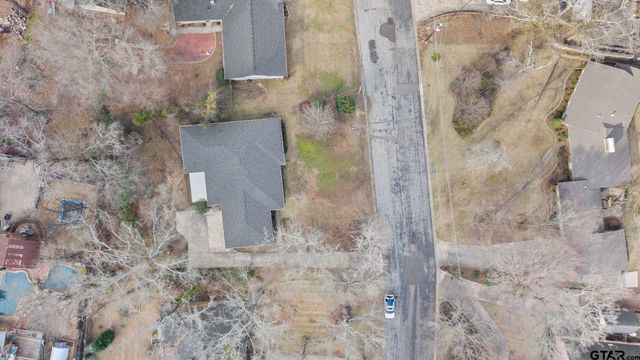 1106 S Williams Ave, Mount Pleasant, TX 75455