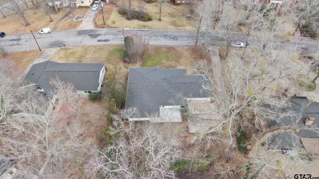 1106 S Williams Ave, Mount Pleasant, TX 75455