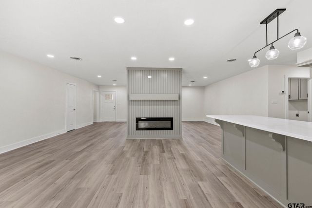 1106 S Williams Ave, Mount Pleasant, TX 75455