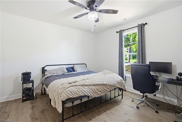 410 S Fayetteville Street, Liberty, NC 27298
