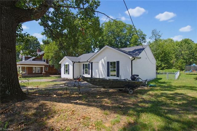 410 S Fayetteville Street, Liberty, NC 27298