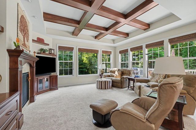 5533 S Red Pine Circle, Texas Twp, MI 49009