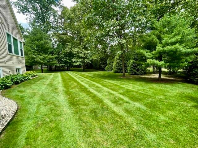 5533 S Red Pine Circle, Texas Twp, MI 49009