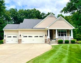 5533 S Red Pine Circle, Texas Twp, MI 49009