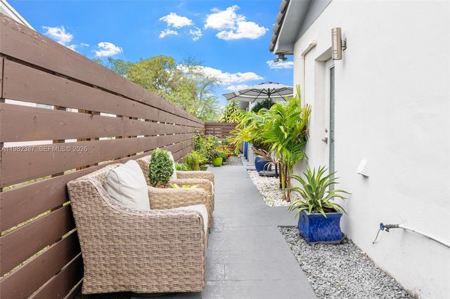 12721 SW 47th St, Miami, FL 33175