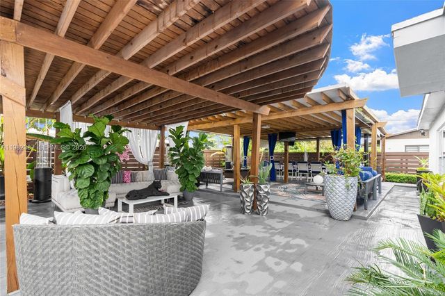 12721 SW 47th St, Miami, FL 33175