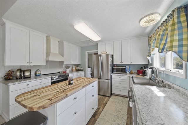 7165 Clinton Road, Jackson, MI 49201