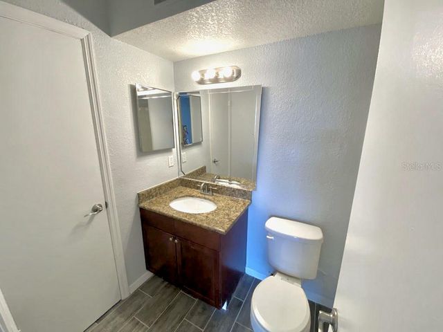 5152 CONROY ROAD 1324, Orlando, FL 32811