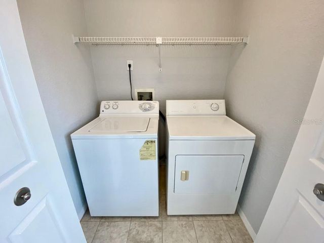 5152 CONROY ROAD 1324, Orlando, FL 32811