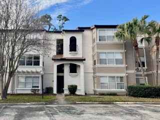 5152 CONROY ROAD 1324, Orlando, FL 32811