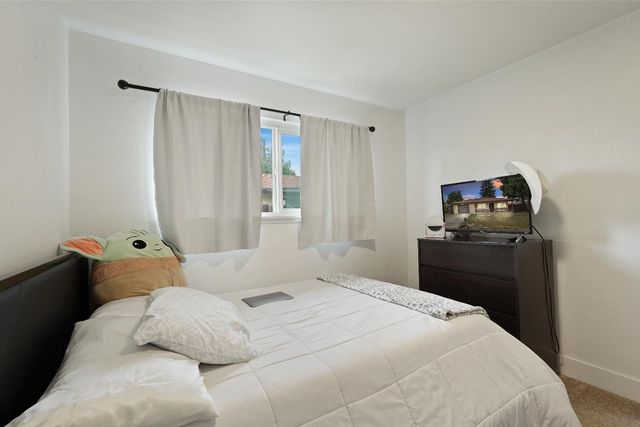 2966 Hillview Dr, Yuba City, CA 95993