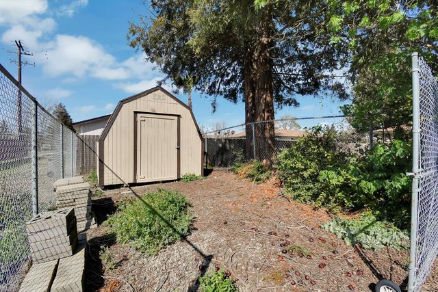 2966 Hillview Dr, Yuba City, CA 95993