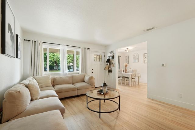 2966 Hillview Dr, Yuba City, CA 95993