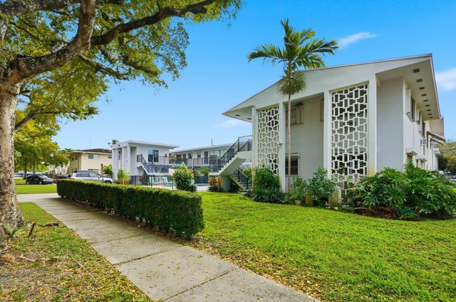 3510 Harrison Street 4, Hollywood, FL 33021