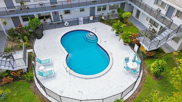 3510 Harrison Street 4, Hollywood, FL 33021