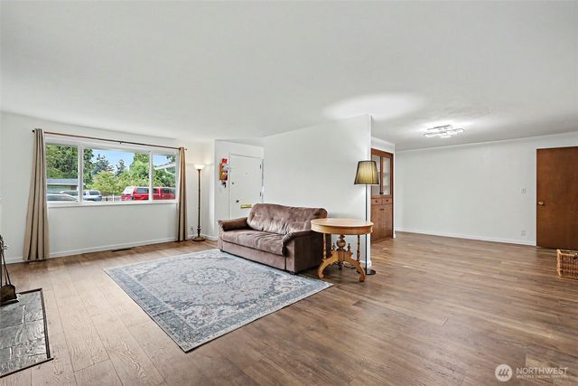 1310 24th Street SE, Auburn, WA 98002