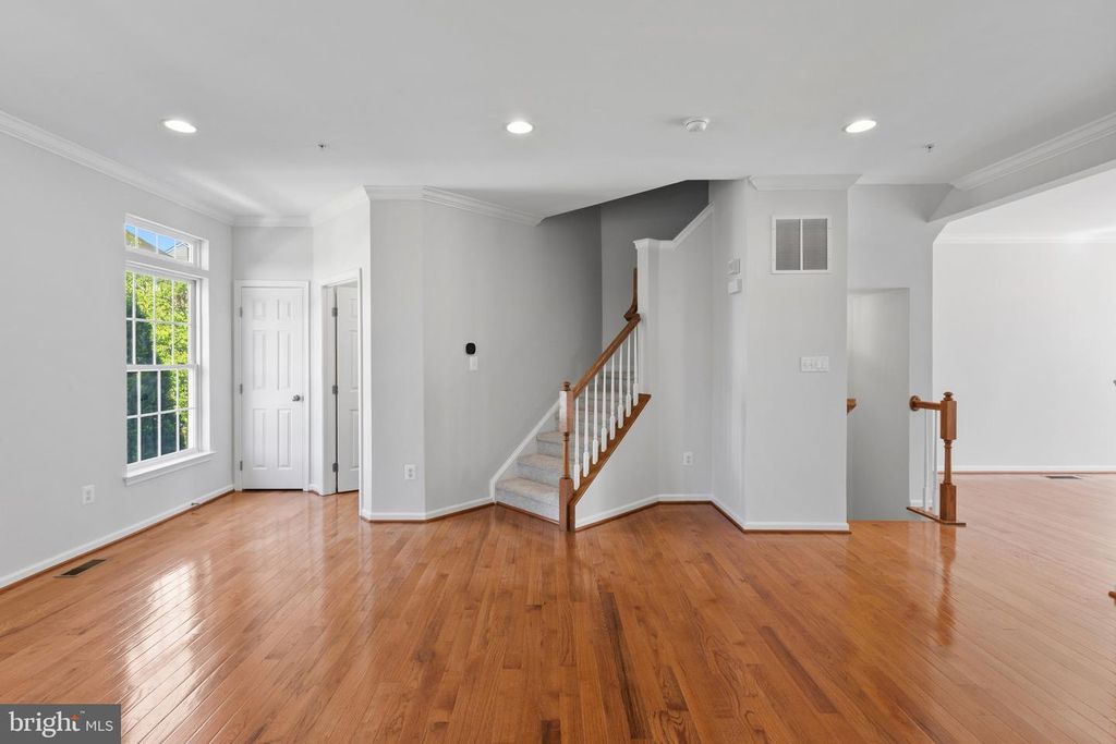 Image 12 of property listing at 1729 THEALE WAY, Hanover, MD 21076