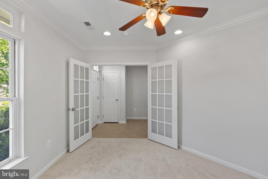 Image 7 of property listing at 1729 THEALE WAY, Hanover, MD 21076
