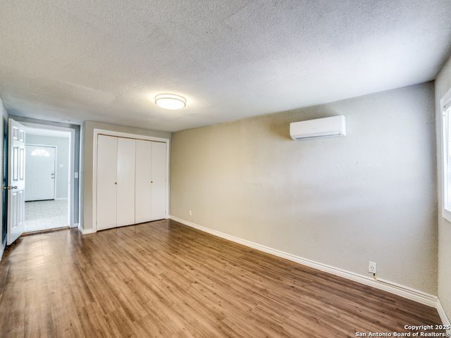 10023 Amber Field, San Antonio, TX 78245