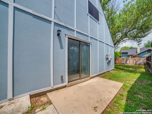 10023 Amber Field, San Antonio, TX 78245