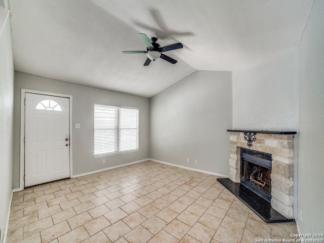 10023 Amber Field, San Antonio, TX 78245