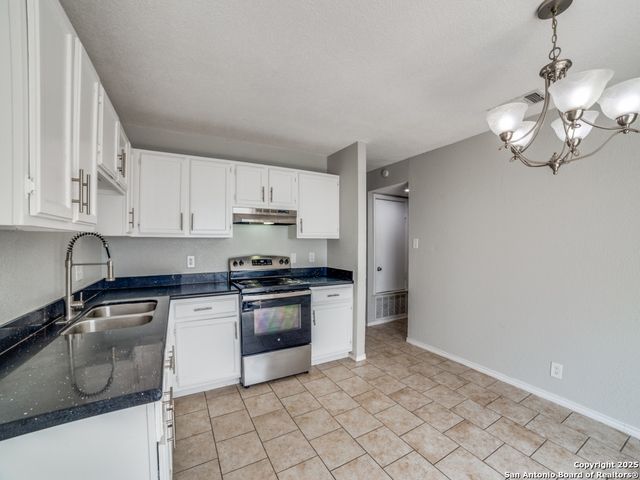 10023 Amber Field, San Antonio, TX 78245