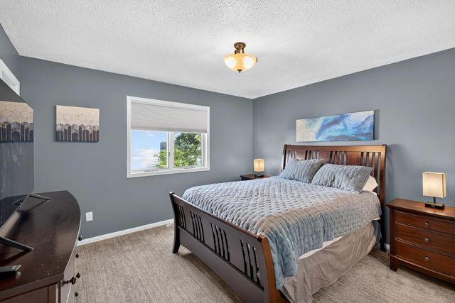 4402 Cambridge Lane NW, Rochester, MN 55901