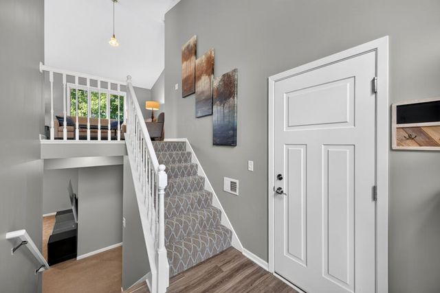 4402 Cambridge Lane NW, Rochester, MN 55901