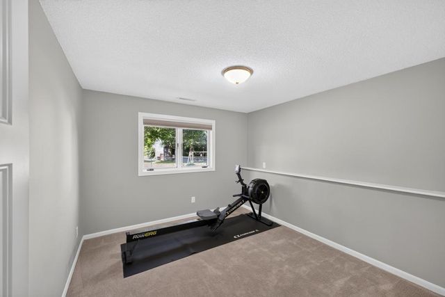 4402 Cambridge Lane NW, Rochester, MN 55901