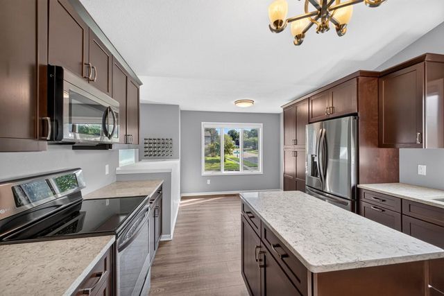 4402 Cambridge Lane NW, Rochester, MN 55901