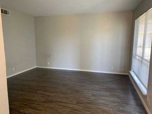 4606 Monarch Street 215, Dallas, TX 75204