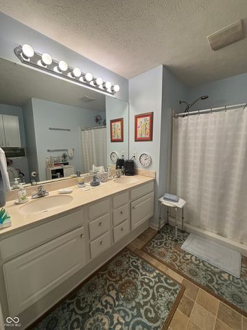 1908 Westminster Place, Columbus, IN 47201