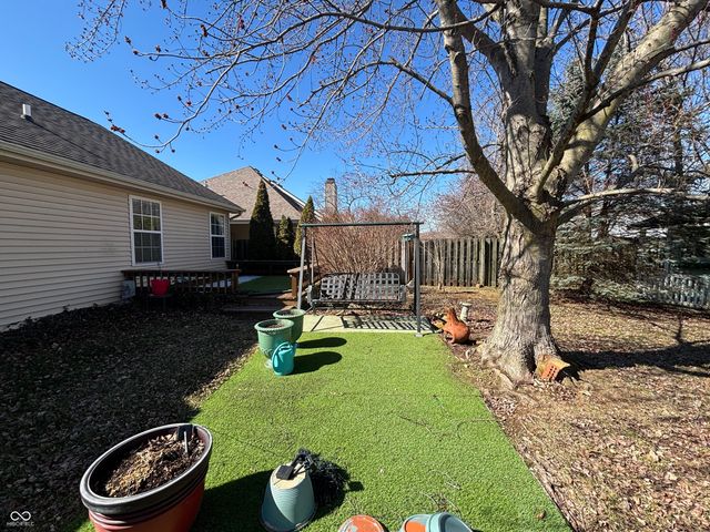 1908 Westminster Place, Columbus, IN 47201