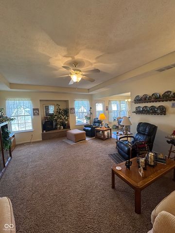 1908 Westminster Place, Columbus, IN 47201