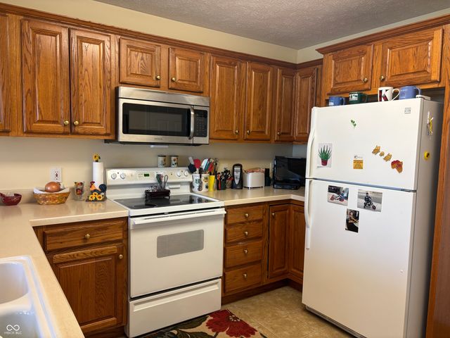 1908 Westminster Place, Columbus, IN 47201