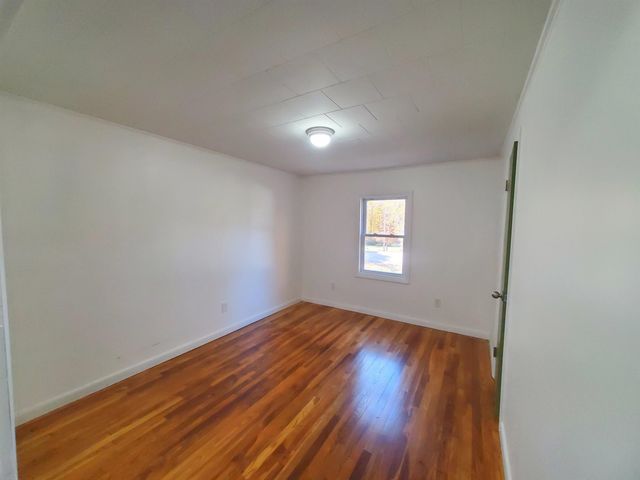18 Anagance Lane, Wolfeboro, NH 03894