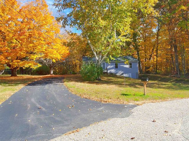 18 Anagance Lane, Wolfeboro, NH 03894
