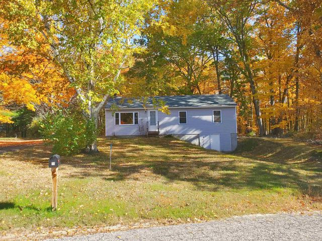 18 Anagance Lane, Wolfeboro, NH 03894