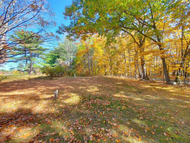 18 Anagance Lane, Wolfeboro, NH 03894