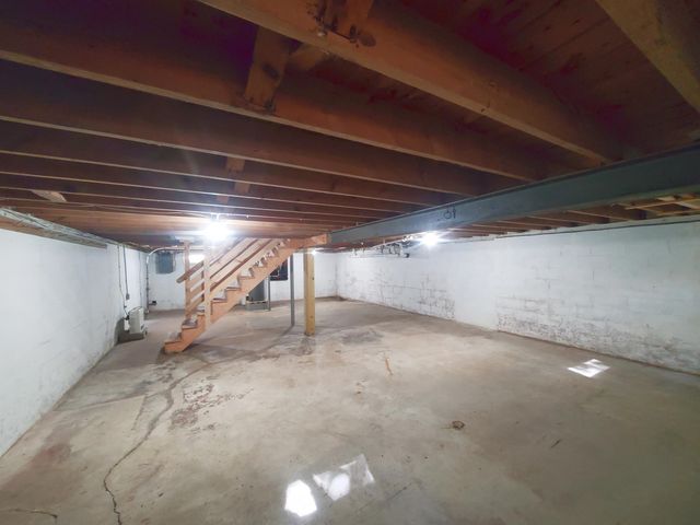 18 Anagance Lane, Wolfeboro, NH 03894