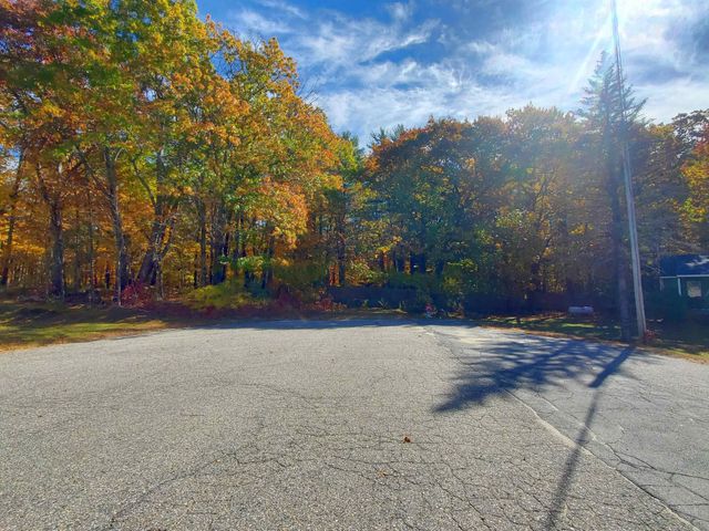 18 Anagance Lane, Wolfeboro, NH 03894