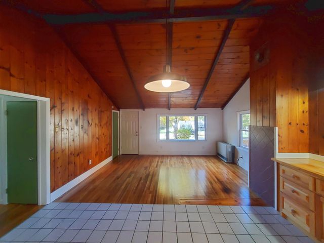 18 Anagance Lane, Wolfeboro, NH 03894