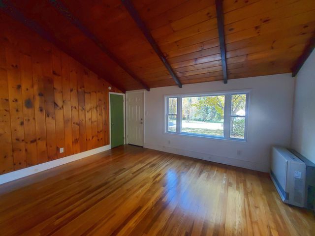 18 Anagance Lane, Wolfeboro, NH 03894