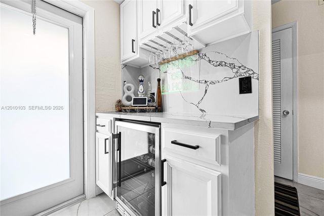 400 SE 10th St 105, Deerfield Beach, FL 33441