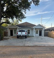 339 Owens Street A, Houston, TX 77029